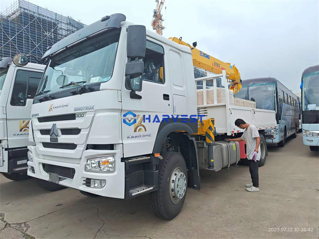 τελευταία εταιρεία περί Σινότρικ Χόου 4x2 300hp 10 τόνων γερανό φορτηγού που αποστέλλεται στο Τζιμπουτί